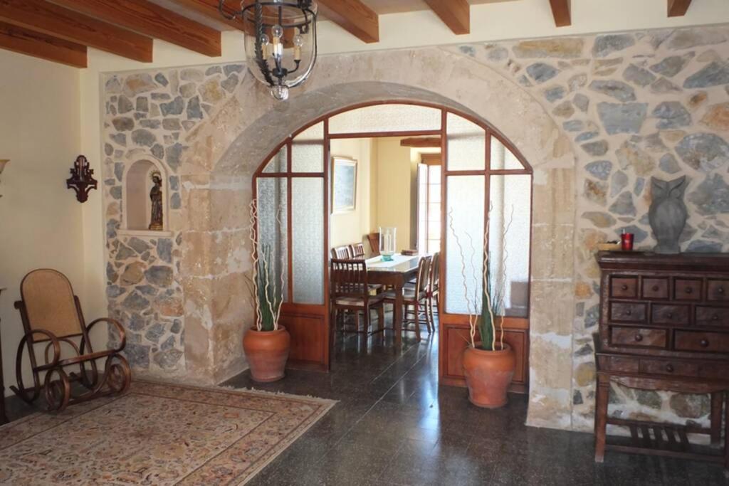 Maria, Bonita Casa Con Jardin Y Piscina Privada En Vakantiehuis Andraitx